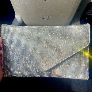 ✨ silver rhinestones purse/clutch✨